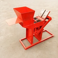 Petite machine à blocs de terre-ciment interverrouillables à faible investissement, machine à fabriquer des blocs de terre et d'argile manuelle 2-40 pour le marché thaïlandais