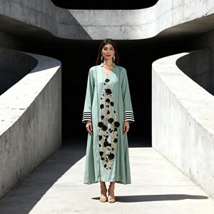 Abaya de luxe en polyester ornée de strass thermocollants, élégante pour les occasions spéciales, pour femmes musulmanes, robe sur mesure, vente en gros - Product Image 1