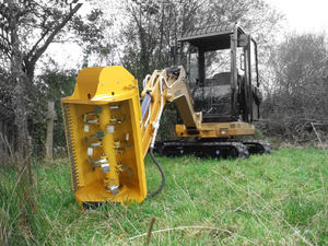 MONDE Máquinas Agrícolas de Alta Eficiencia: Desbrozadora de Martillos para Miniexcavadora / Cabezal Desbrozador para Excavadora en Venta - Product Image 2
