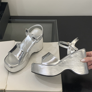 Sandalias de tacón de cuña con plataforma y punta abierta para mujer, estilo europeo-americano, cómodas y transpirables, para verano 2025 - Product Image 3