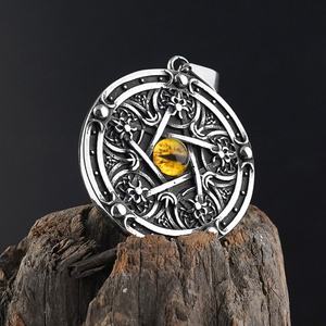 Collares con Colgantes de Estrella de Cinco Puntas al por Mayor de Fábrica, Joyería Europea y Americana, Diseño Clásico, Amuletos Hip Hop - Product Image 2