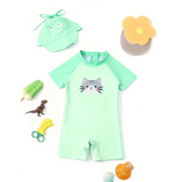 Ensemble de maillots de bain personnalisables pour enfants, motif chat mignon, protection UPF 50+, combinaison anti-UV une pièce avec chapeau assorti pour bébé et tout-petit, idéal pour la plage