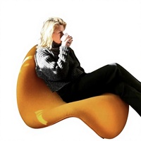 Fauteuil de relaxation décontracté de designers nordiques, populaire sur Instagram, en forme de langue, style postmoderne, modèle pour maison d'hôtes, en métal