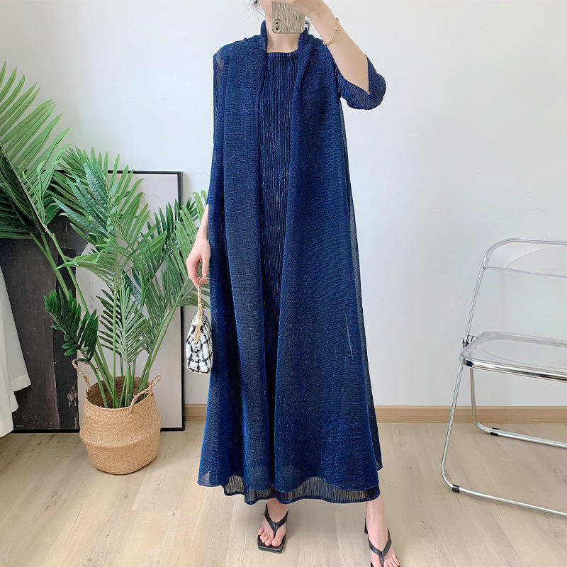 สีน้ำเงิน