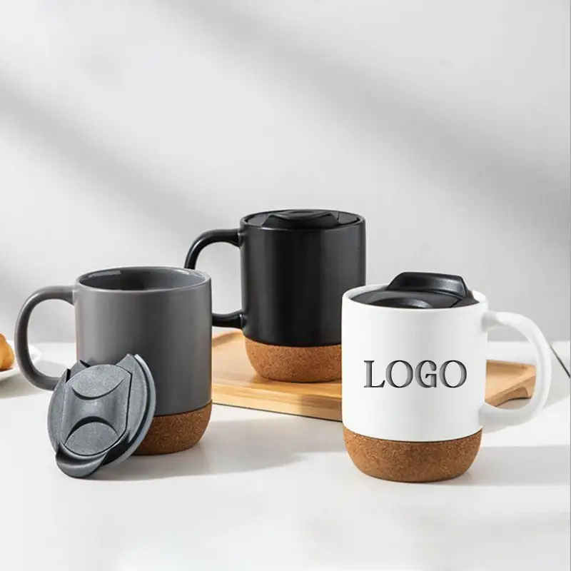 Logo personalizzato Nordic Matte Grey bianco nero smalto Base in sughero tazza da caffè in ceramica con fondo in sughero isolato in legno e coperchio in plastica