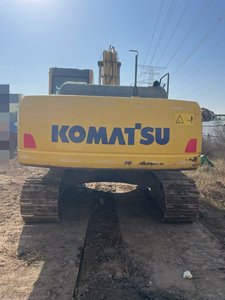 Excavadora Komatsu PC220 Usada, 20 Toneladas, Equipo de Construcción Usado de Bajo Costo, con Bomba Eléctrica Principal y Componentes de Transmisión - Product Image 4