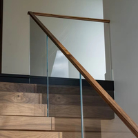 Balustrade de balcon extérieure en acier inoxydable et aluminium avec revêtement en poudre de haute qualité, verre trempé, design moderne, couleur personnalisée