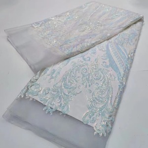 Nuovissimo Tessuto in Pizzo Africano 100% Poliestere con Paillettes Ricamate, Tessuto a Rete Verde Glitterato Nigeriano per Abiti da Sposa - Product Image 5