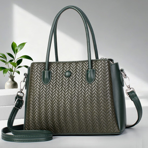 Sac de luxe en cuir PU pour femme 2025 – Sac fourre-tout décontracté de créateur haut de gamme pour femme – Sac bandoulière pour femme - Product Image 1