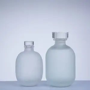 Bottiglia di vetro a pietra focaia alta Vodka satinata trasparente da 750Ml con tappo in sughero come su misura
