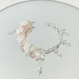 Bracciali a Polsino Eleganti e Minimalisti per Donna, Gioielli in Conchiglia Classici di Tendenza, Vendita all'Ingrosso - Product Image 1