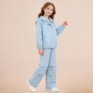 Conjunto de dos piezas para niña, chaqueta con capucha de manga larga y pantalones cargo, ropa deportiva informal para niñas - Product Image 6