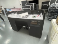 Qray P2.5 4K HDR 1000:1 LED DJ Kabin Ekranı İç Mekan Siyah Ayaklı Stand 1000cd Adobe RGB %98 14-Bit 1 Yıl Garantili IP65 Su Geçirmez İçerik
