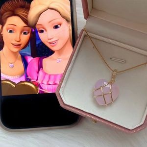 Collar <span class=keywords><strong>de</strong></span> Acero Inoxidable con Colgante <span class=keywords><strong>de</strong></span> Princesa <span class=keywords><strong>de</strong></span> <span class=keywords><strong>Tiktok</strong></span>, Chapado en Oro Real con Circonita y Proteína en Polvo Natural, Regalo para Niña - Product Image 3