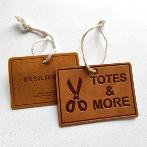 YH-HT2535 Sang Trọng Tái Chế Nổi May Treo Thẻ Quần Áo Tùy Chỉnh Jean PU Laser Giả Da Sswing Hangtag Cho Quần Áo - Product Image 4