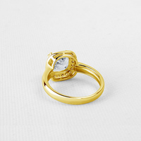 GRA certification Cluster énorme taille coussin 2.5 carat VVS1 Moissanite Halo Bagues de fiançailles solide 10K or jaune pour les femmes
