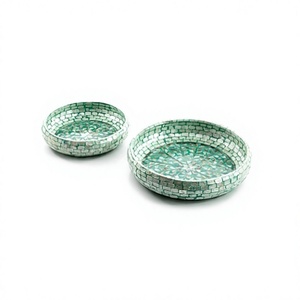 Ensemble de 2 bols à bonbons de tailles différentes avec travail en nacre, design attrayant, forme ronde, bol à chocolats - Product Image 1