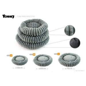 Set di Tre Pezzi di Nidi Rotondi in Pelo di Coniglio Grigio Grezzo per Letti per Animali Domestici - Product Image 1