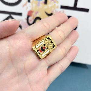 แหวนฮิปฮอปทรงเรขาคณิตชุบทอง 24K สไตล์เรโทรจาก Jxx Wholesale เครื่องประดับแฟชั่นสำหรับผู้ชายและผู้หญิง ประดับด้วยเพชรซิร์คอน เหมาะสำหรับงานแต่งงาน - Product Image 6