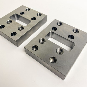 Fabricant de pièces usinées CNC sur mesure AMT VINA au Vietnam, acier, cuivre, aluminium, tolérance de précision, livraison rapide - Product Image 5
