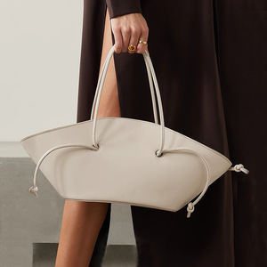 Sac à bandoulière Mifaktory à double anse nouée, couleur unie, grande capacité, en cuir PU tendance, pour femme, toutes saisons - Product Image 3