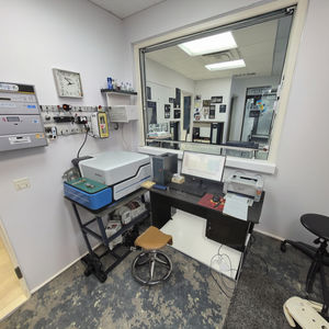 Instrumento de espectroscopia láser de sobremesa con 1 año de garantía para la identificación y clasificación multimetal - Product Image 1