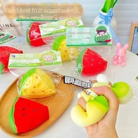 Creatieve plastic vloeibare stressverlichtende fruit squishies realistische voedsel-thema speelgoed langzaam terugverend unisex leeftijden 7-35 groothandel