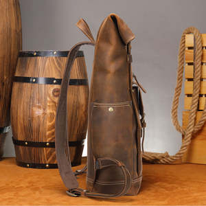 Sac à dos Crazy Horse en cuir véritable vintage pour hommes, sac à dos de voyage extérieur doublé de polyester avec compartiment pour ordinateur portable - Product Image 4