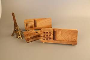 Soporte de Madera Maciza para Teléfono con Grabado Láser/Impresión UV de Logotipo Gratis, Soporte de Escritorio Simple para Teléfono, Soporte Portátil para Tablet - Product Image 6