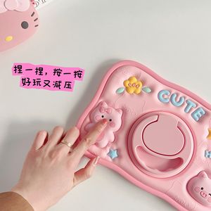 Silicone 360 ° xoay trường hợp đối với <span class=keywords><strong>iPad</strong></span> 9th gen/<span class=keywords><strong>iPad</strong></span> <span class=keywords><strong>Mini</strong></span> 6-chống sốc đứng bìa với 3D phim hoạt hình lợn thiết kế - Product Image 3