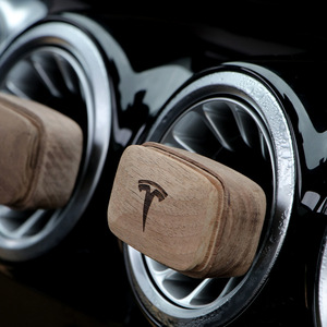<b>Car</b> Air Freshener Perfume <b>Clip</b> Vent Wooden Magnetic Closure With Logo Customization For <b>Car</b> Aromatherapy - Product Image 2