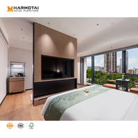 Wandmontierter Einbau-TV-Schrank & Beweglicher Mini-Bar-Schrank, Wohnzimmer Maßgefertigte Moderne Urbane Hotel FF&E Möbel HARMOTAI