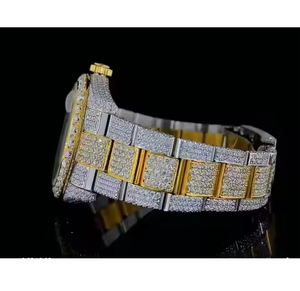 Montre en acier inoxydable de qualité supérieure avec diamant en moissanite et quartz, verre résistant aux rayures et design élégant pour un usage quotidien - Product Image 2