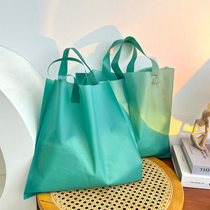 Bolsas de Plástico de Polietileno con Logotipo Personalizado, Bolsas de Embalaje para Ropa, Coloridas, con Asas Suaves, para Compras - Product Image 4