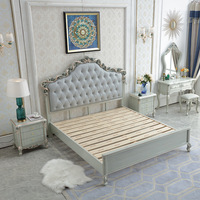Ensemble de meubles de chambre à coucher de luxe français, style palais antique, bois massif sculpté, lit double en cuir de 1,8 m