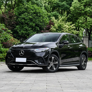 รถยนต์เมอร์เซเดส-เบนซ์ EQE SUV รถเอสยูวีไฟฟ้าสุดหรู ขับเคลื่อนสี่ล้อ ระยะฐานล้อยาว พร้อมหลังคาซันรูฟแบบพาโนรามา มีจำหน่ายแล้ว รับจองแล้ววันนี้ - Product Image 1