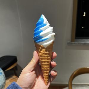 Modèle de cornet de glace double en plastique de 22 cm, imitation <span class=keywords><strong>gaufre</strong></span>, chocolat, <span class=keywords><strong>vanille</strong></span>, fausse nourriture, thème rétro, chariot de présentation - Product Image 5
