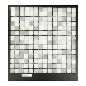 白色和灰色暗沉抛光玻璃马赛克矩形游泳池磨砂纹理瓷砖
