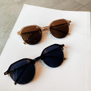 Lunettes de soleil Qianai style coréen rétro demi-cerclées UV400 pour femme, monture PC, verres en acétate, design irrégulier, type 3, pare-soleil - Product Image 2