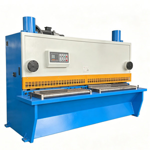 Máquina de Corte Hidráulica en Oferta, Guillotina para Procesamiento de Metal de 8x2500 mm - Product Image 1