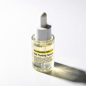 ยูลีฟ แมคชิแคมายด์ 15% ดีไอเอ โทนนิ่ง เซรั่ม 30 มล. ปรับผิวกระจ่างใสสำหรับทุกสภาพผิว - Product Image 1