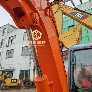 รถขุดขนาดเล็ก Doosan DH60 มือสอง 6 ตัน รถขุดไฮดรอลิกของแท้จากเกาหลี พร้อมชั่วโมงการทำงานต่ำ สายพานยาง มีสินค้าในสต็อก - Product Image 3