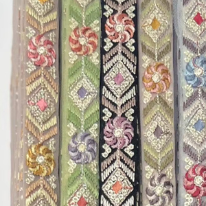 2024 broderie mariée dentelle garniture bonne qualité fleur broderie florale 3d dentelle tulle stretch maille tissu pour robe de mariée lacets - Product Image 1