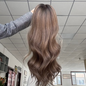 Peluca de Encaje HD de Lujo Premier con Agarre de Silicona, Cabello Humano Europeo con Cutícula Alineada, Color Balayage <span class=keywords><strong>Mila</strong></span>, Pelucas con Parte Superior de Encaje HD - Product Image 2