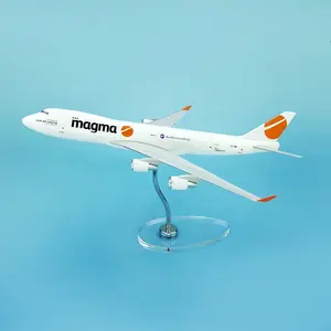 โมเดลเครื่องบินแมกมา แอวิเอชั่น <span class=keywords><strong>B747</strong></span>-400F ขนาด 1:<span class=keywords><strong>200</strong></span> ยาว 35 ซม. ผลิตจากเรซินสังเคราะห์และโลหะหล่อขึ้นรูป งานแฮนด์เมด สำหรับตั้งโชว์บนโต๊ะ - ของขวัญทางธุรกิจ ของที่ระลึกส่งเสริมการขาย - Product Image 1
