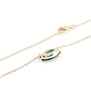 Collier pendentif en or jaune massif 14 carats avec émeraude de laboratoire, style vintage élégant, coupe marquise, émeraude de laboratoire zambienne - Product Image 4