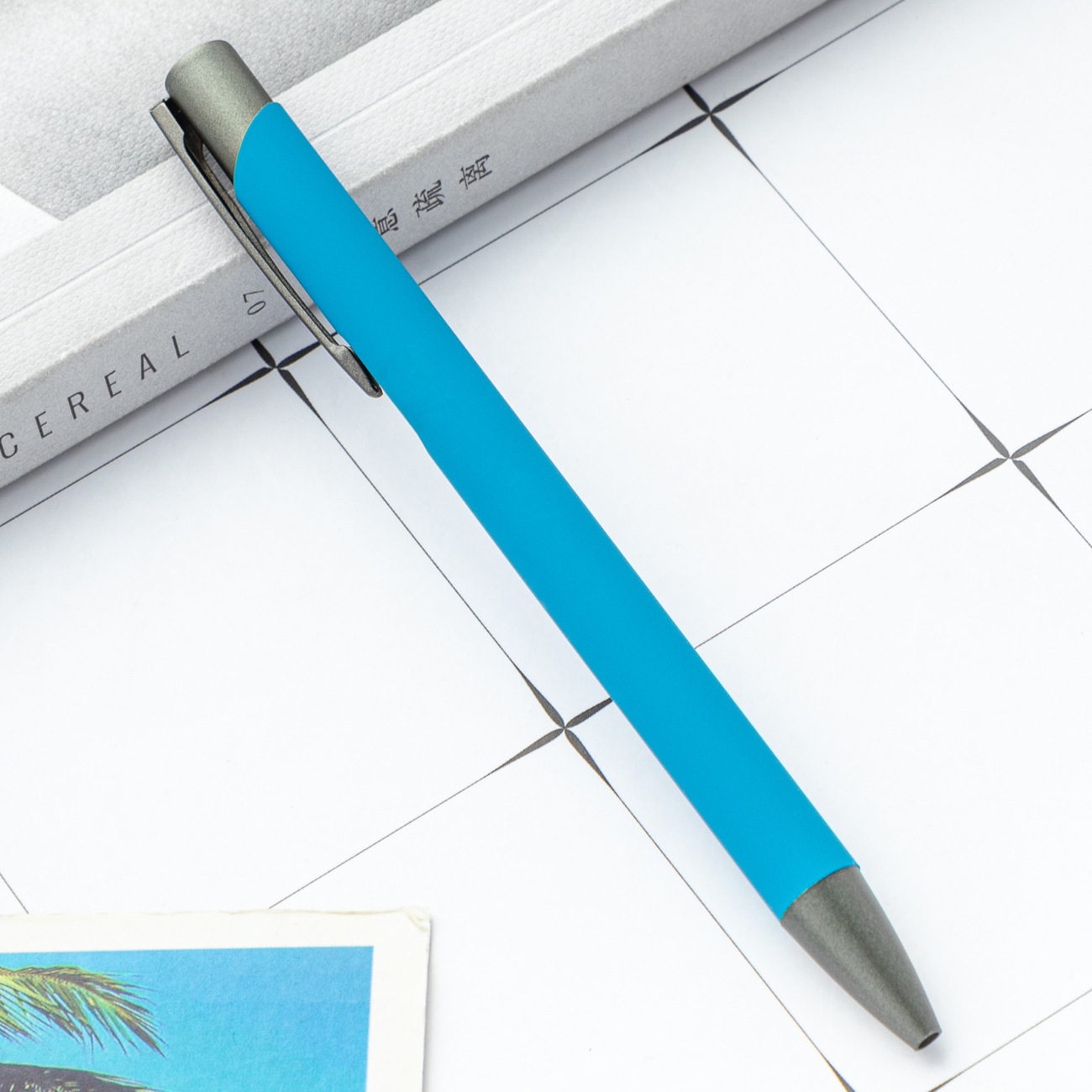 สีฟ้าอ่อน