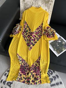 เดรสยาวทรงพลีทสีพื้น Miyake รุ่นใหม่ประจำฤดูร้อนปี 2026 สไตล์ลำลองหลวมๆ ลายเสือดาว ไซส์พลัสสำหรับผู้หญิง - Product Image 5