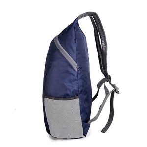 Sac à dos de sport de plein air unisexe ultra-léger en polyester, moins de 20L, pliable, imprimable, facile à transporter - Product Image 4