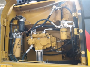 รถขุดตีนตะขาบไฮดรอลิกแบบ320D2L 21ตันปั๊มกระปุกเกียร์แบบญี่ปุ่น - Product Image 3